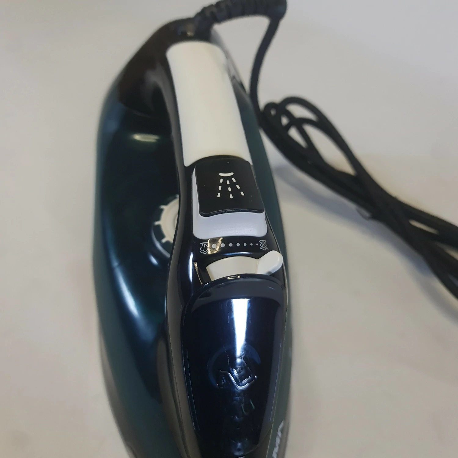 Electric Iron BOMA BM-6038